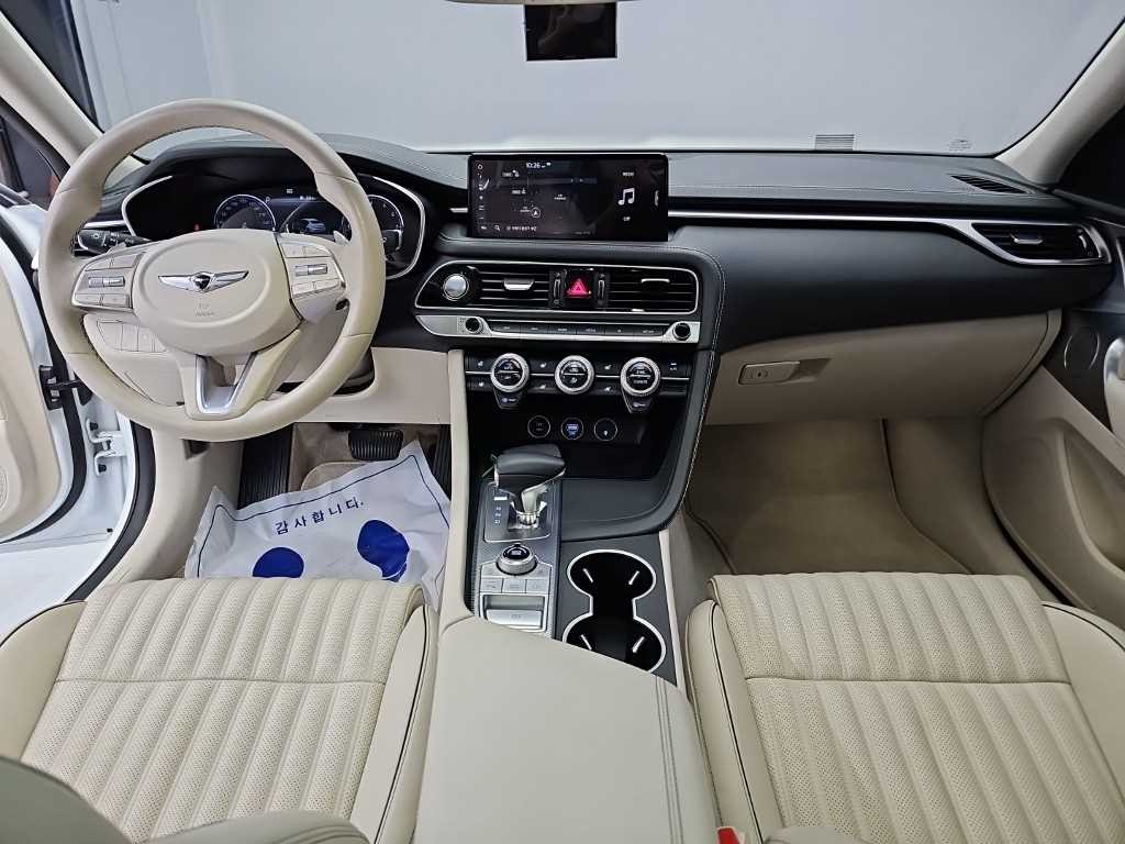 제네시스 G70 더 뉴 G70 가솔린 2.0T 4WD 이미지 1