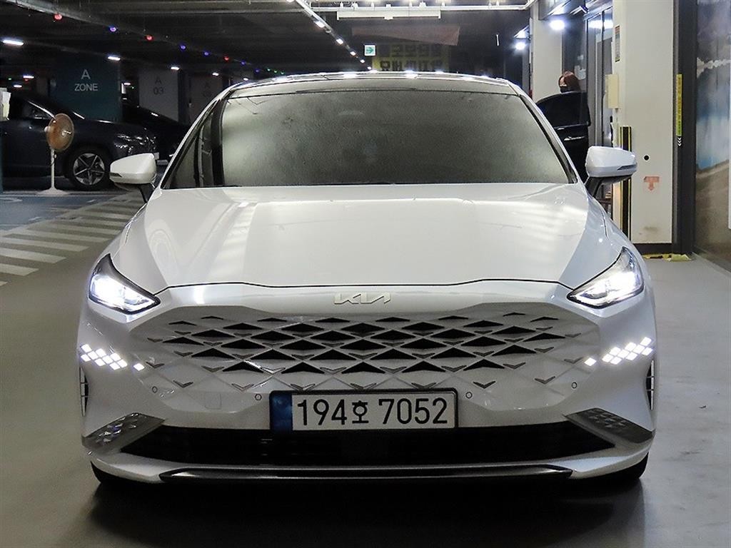 기아 K8 2.5 2WD 시그니처 이미지 2