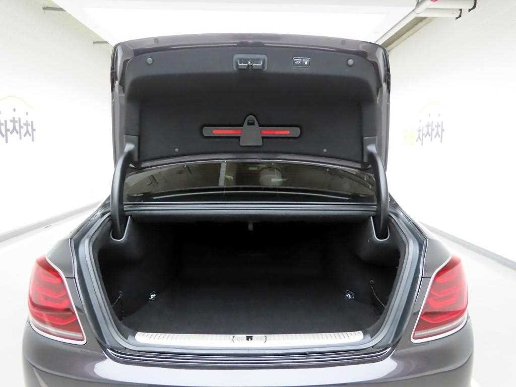 기아 K9 더 K9 3.8 GDI 2WD 플래티넘Ⅱ 이미지 13