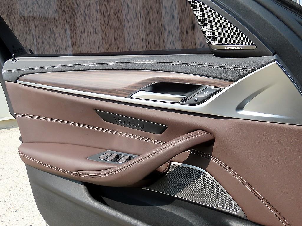 BMW 5시리즈 5시리즈 (G30) 530i xDrive 럭셔리 이미지 12