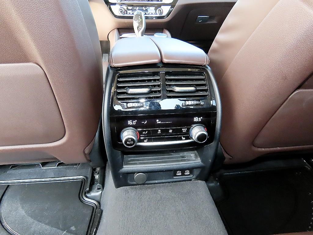 BMW 5시리즈 5시리즈 (G30) 530i xDrive 럭셔리 이미지 16
