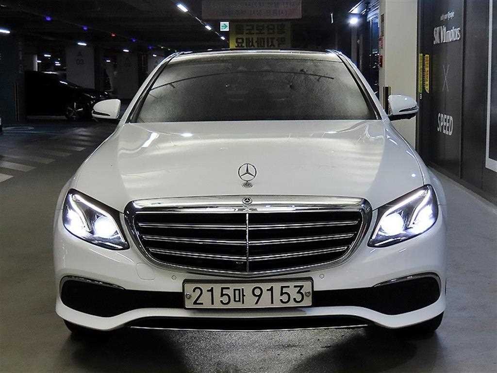 벤츠 E 클래스 E-클래스 W213 E300 4MATIC 익스클루시브 이미지 2