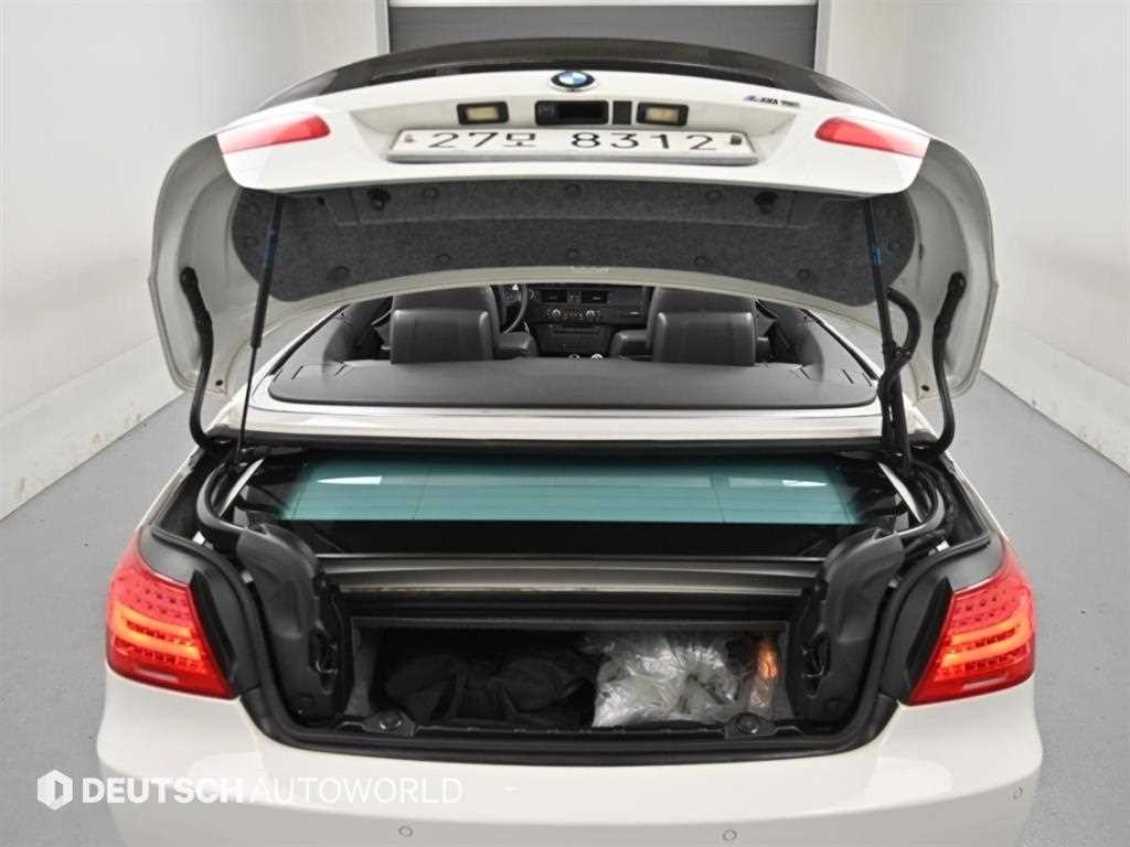 BMW 3시리즈 M3 (F80, E90) M3 컨버터블 이미지 18