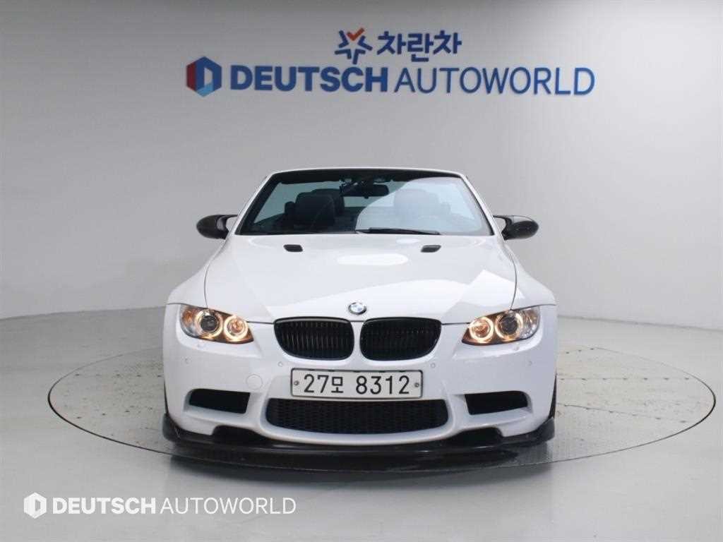 BMW 3시리즈 M3 (F80, E90) M3 컨버터블 이미지 3