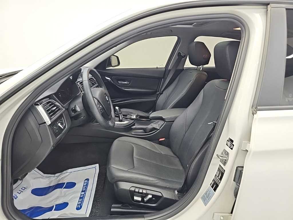 BMW 3시리즈 3시리즈 (F30) 320d 이미지 11