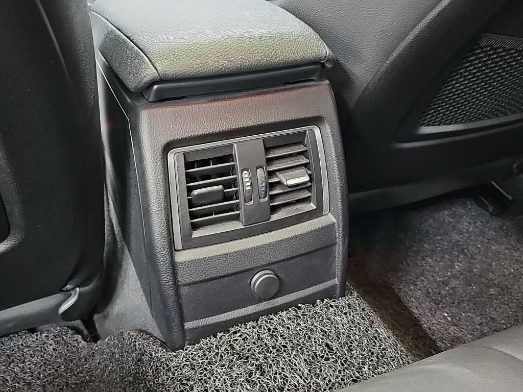 BMW 3시리즈 3시리즈 (F30) 320d 이미지 13