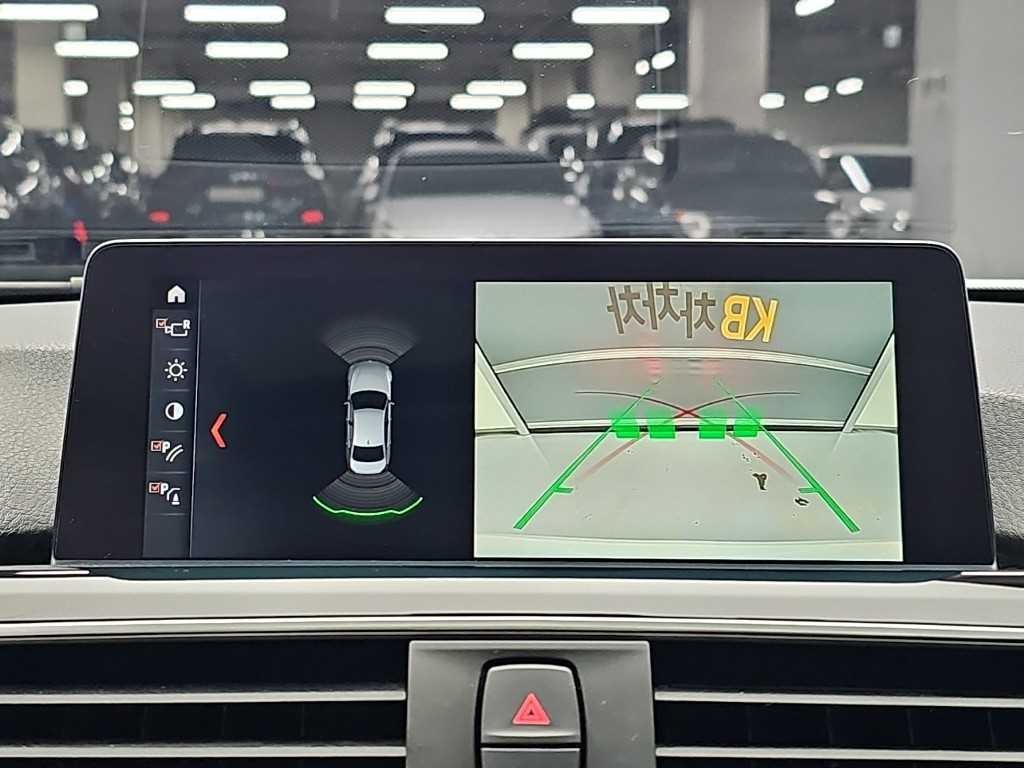 BMW 3시리즈 3시리즈 (F30) 320d 이미지 16