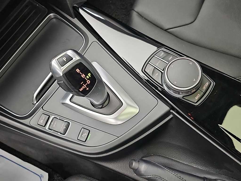 BMW 3시리즈 3시리즈 (F30) 320d 이미지 8