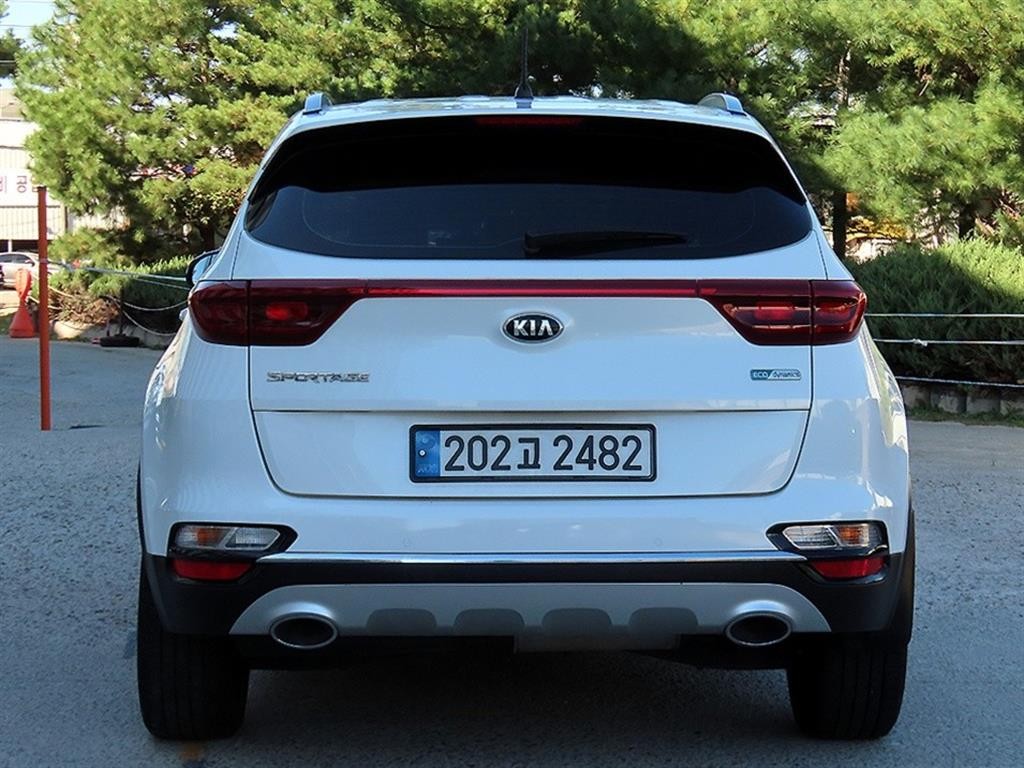 기아 스포티지 스포티지 더 볼드 2.0 디젤 2WD 프레스티지 이미지 4