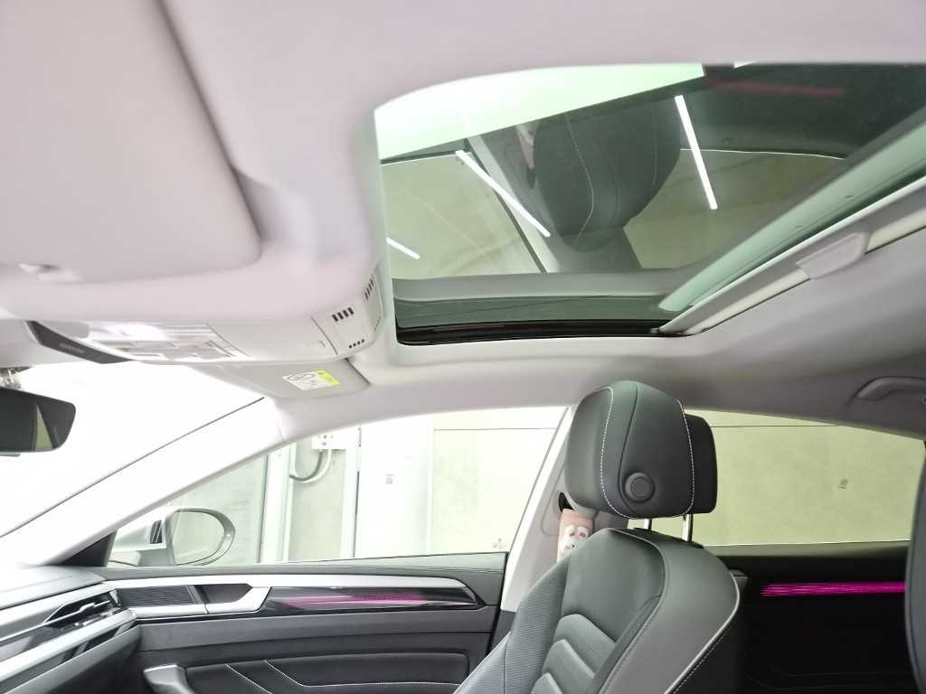 폭스바겐 아테온 2.0 TDI 프레스티지 이미지 15