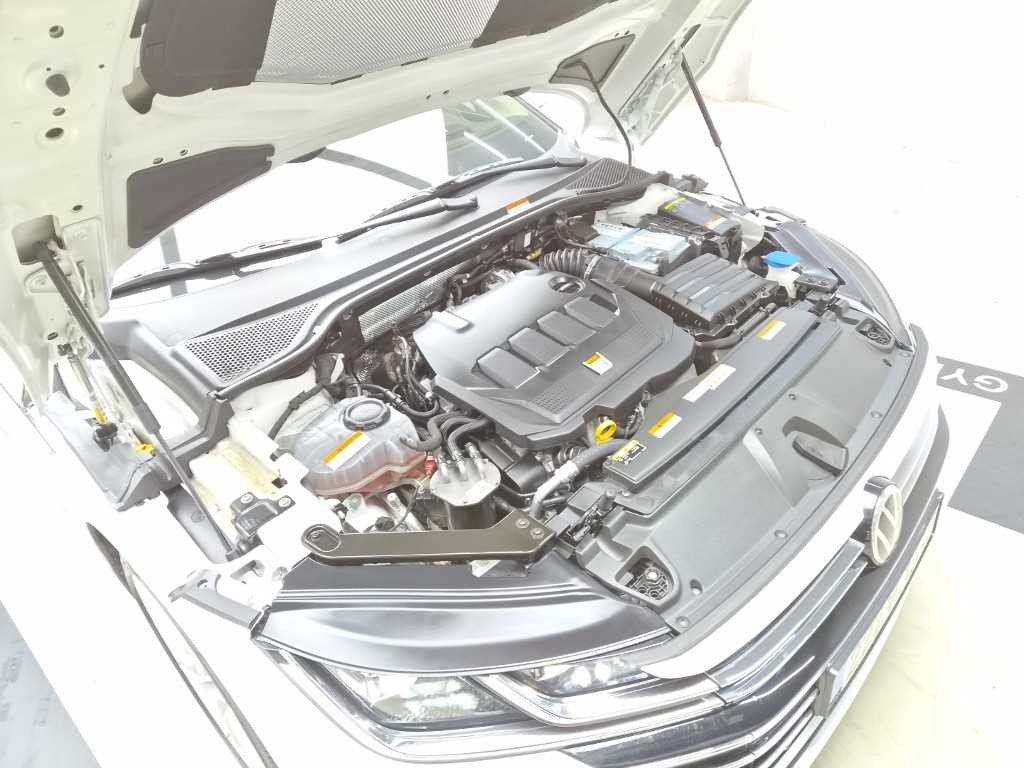 폭스바겐 아테온 2.0 TDI 프레스티지 이미지 16