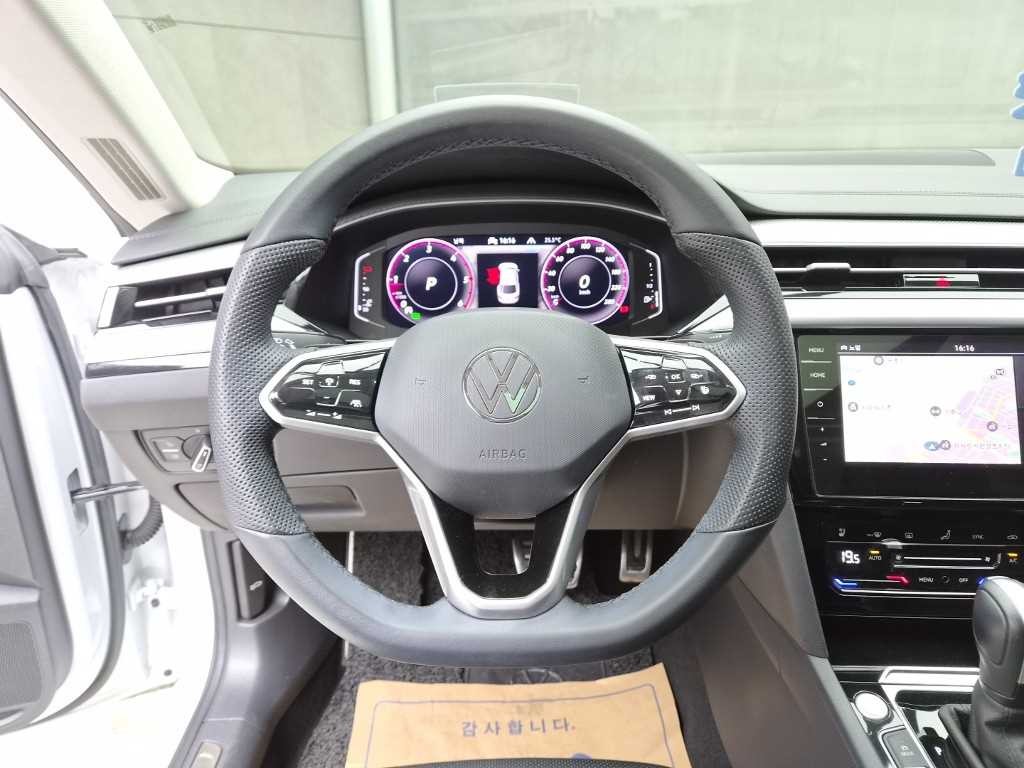 폭스바겐 아테온 2.0 TDI 프레스티지 이미지 9