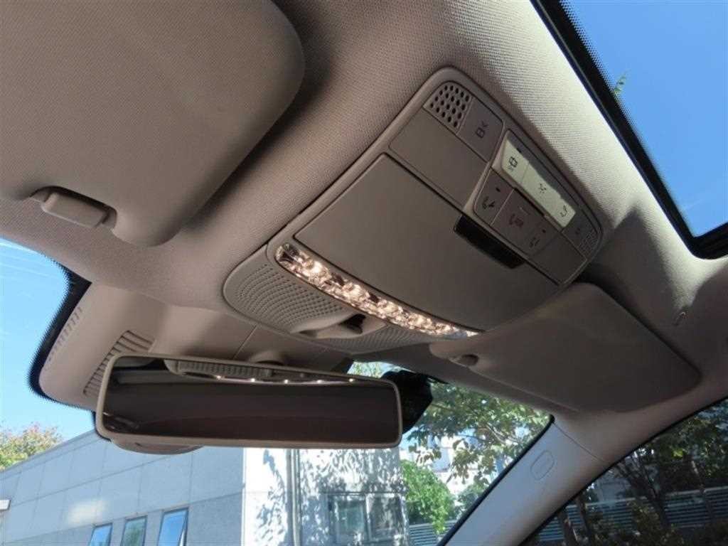 벤츠 E 클래스 E-클래스 W213 E300 4MATIC 익스클루시브 이미지 11