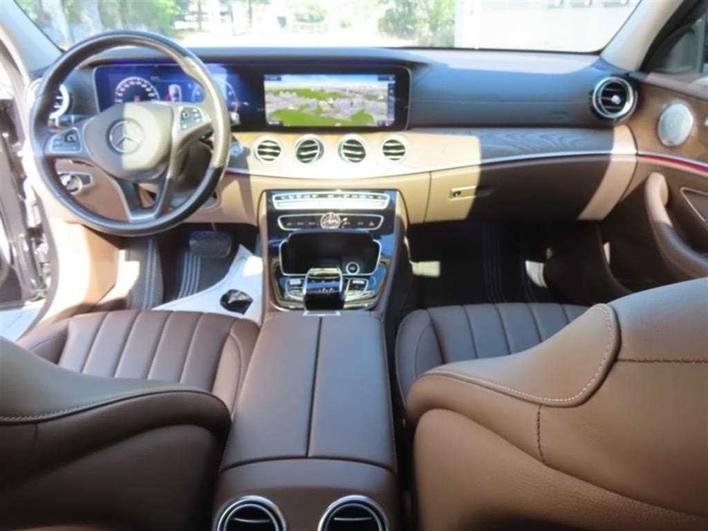 벤츠 E 클래스 E-클래스 W213 E300 4MATIC 익스클루시브 이미지 15