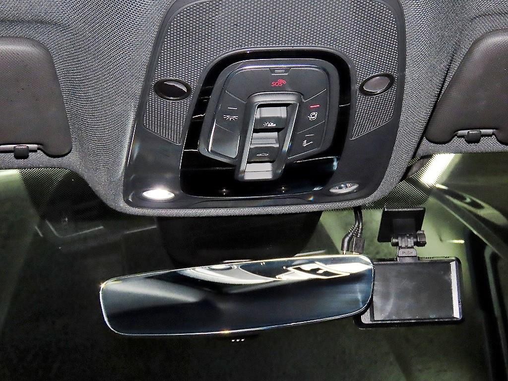 아우디 A5 A5 (F5) 45 TFSI 콰트로 프리미엄 스포트백 이미지 16