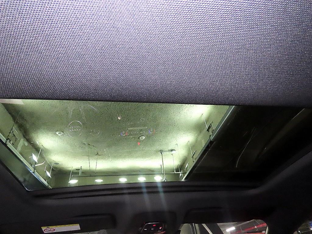 아우디 A5 A5 (F5) 45 TFSI 콰트로 프리미엄 스포트백 이미지 17