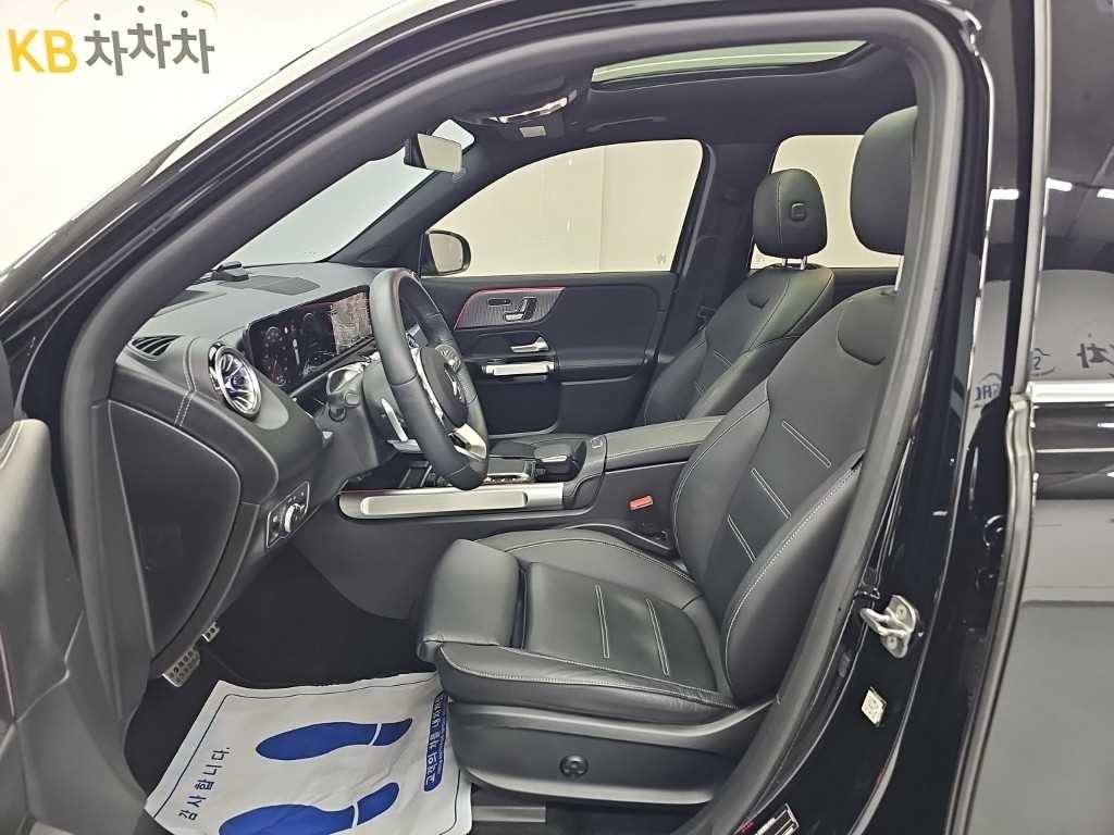 벤츠 EQB EQB (X243) EQB 300 4MATIC AMG 라인 이미지 11
