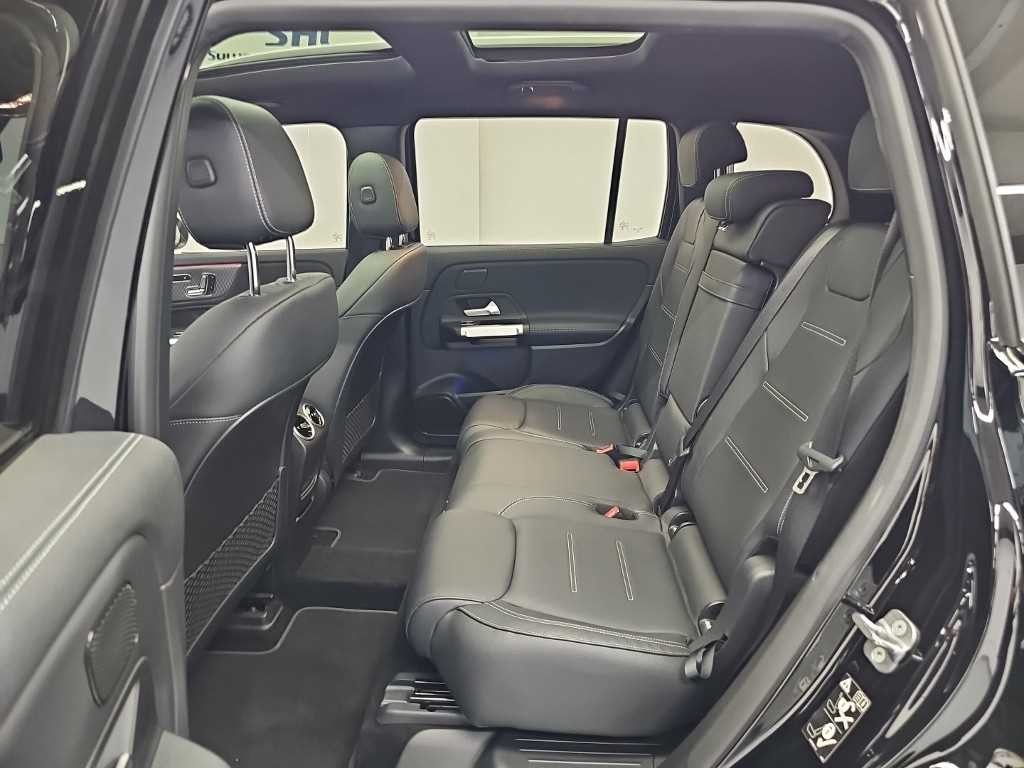 벤츠 EQB EQB (X243) EQB 300 4MATIC AMG 라인 이미지 12