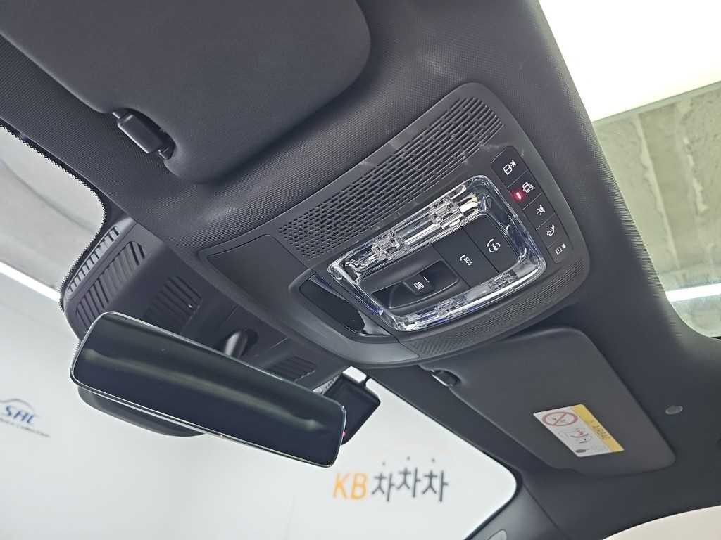 벤츠 EQB EQB (X243) EQB 300 4MATIC AMG 라인 이미지 17