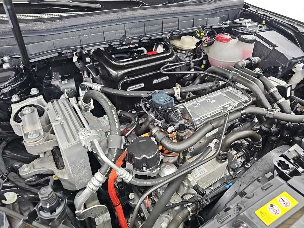벤츠 EQB EQB (X243) EQB 300 4MATIC AMG 라인 이미지 5