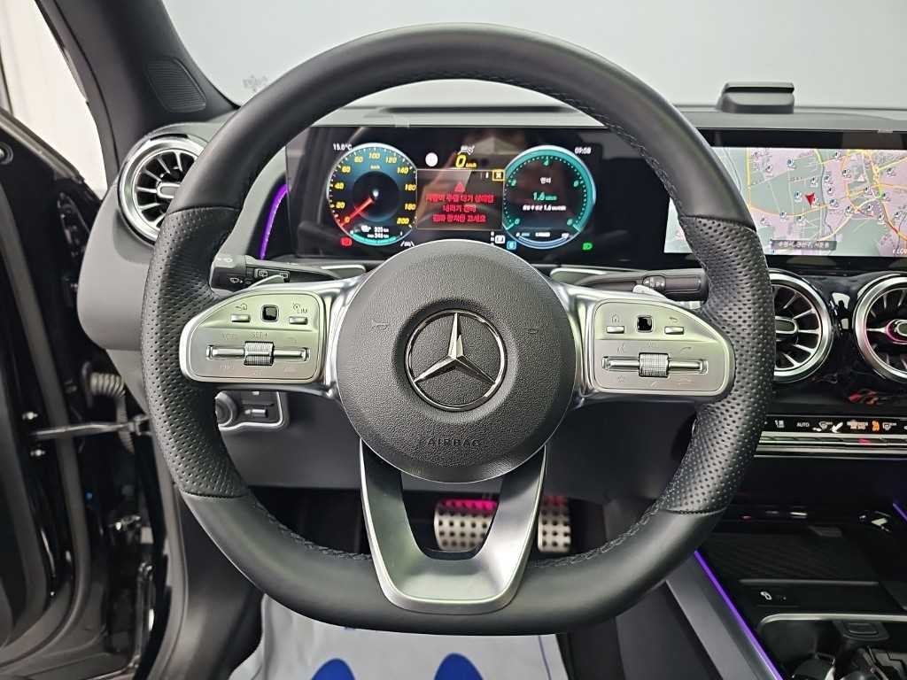 벤츠 EQB EQB (X243) EQB 300 4MATIC AMG 라인 이미지 9