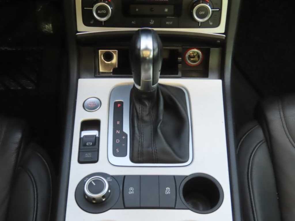 폭스바겐 투아렉 뉴 투아렉 V6 3.0 TDI 블루모션 이미지 13