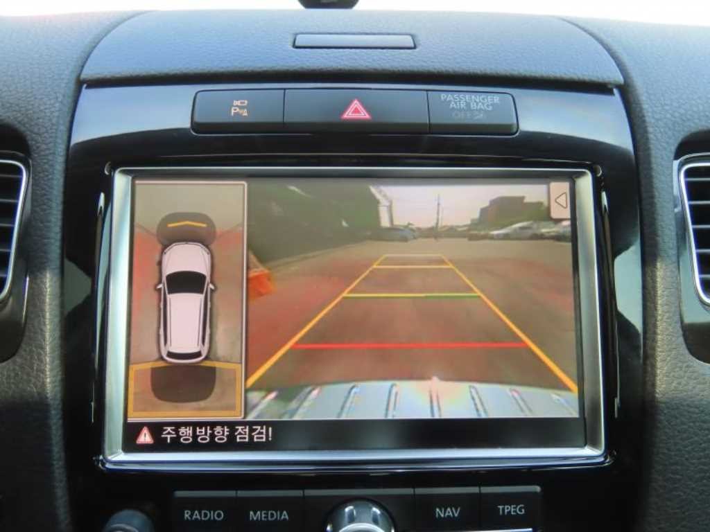 폭스바겐 투아렉 뉴 투아렉 V6 3.0 TDI 블루모션 이미지 18