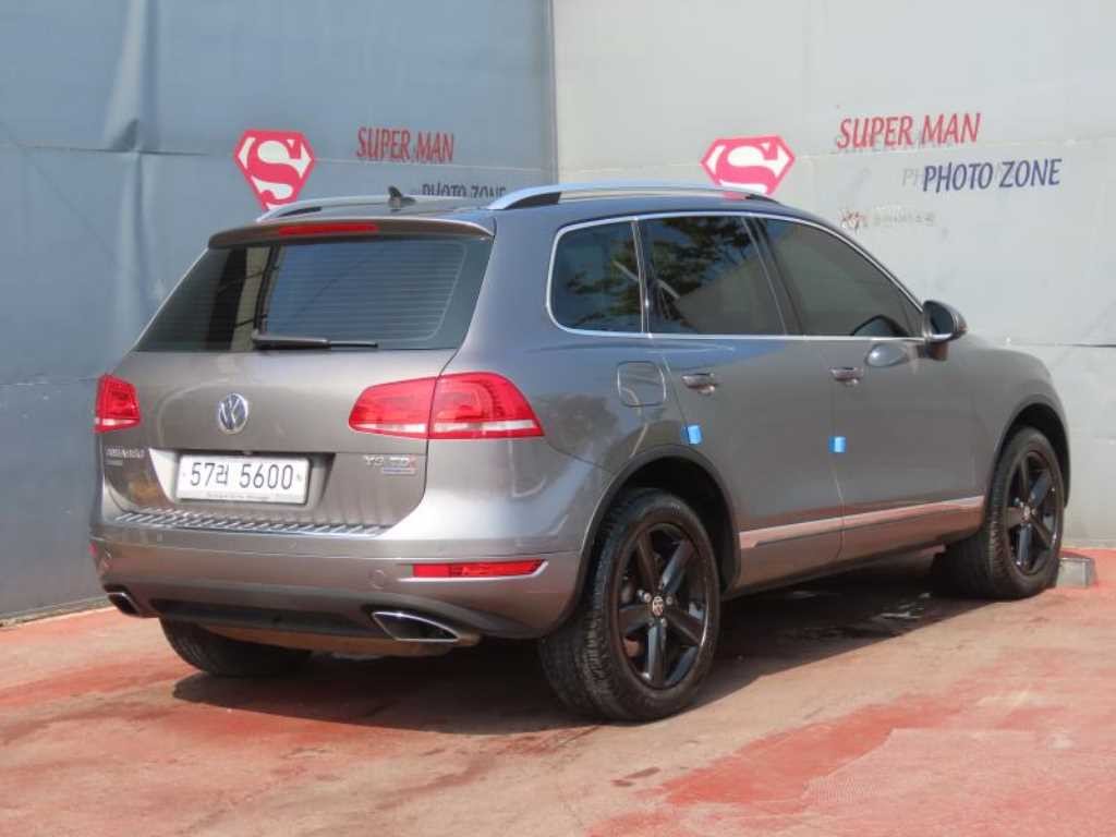 폭스바겐 투아렉 뉴 투아렉 V6 3.0 TDI 블루모션 이미지 3