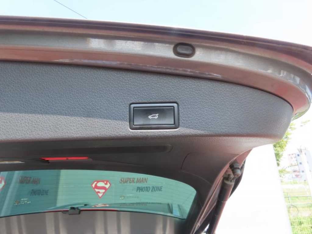 폭스바겐 투아렉 뉴 투아렉 V6 3.0 TDI 블루모션 이미지 6