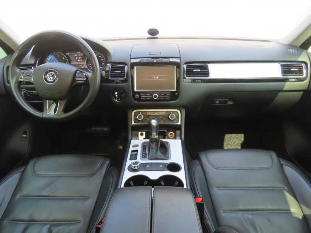 폭스바겐 투아렉 뉴 투아렉 V6 3.0 TDI 블루모션 이미지 9