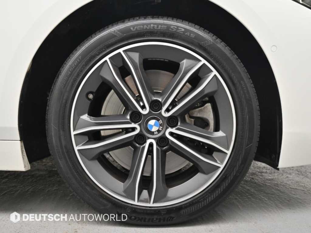 BMW 1시리즈 1시리즈 (F40) 120i 스포츠 이미지 5