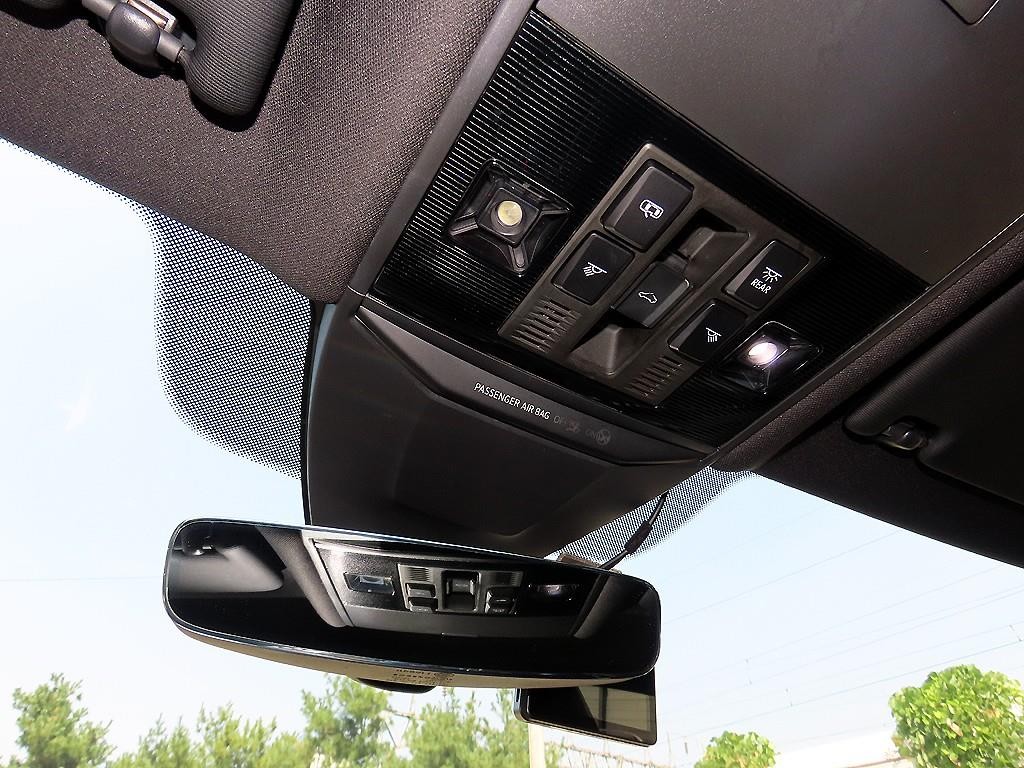 폭스바겐 아테온 2.0 TDI R-LINE 4모션 이미지 17