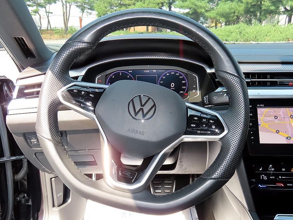 폭스바겐 아테온 2.0 TDI R-LINE 4모션 이미지 8