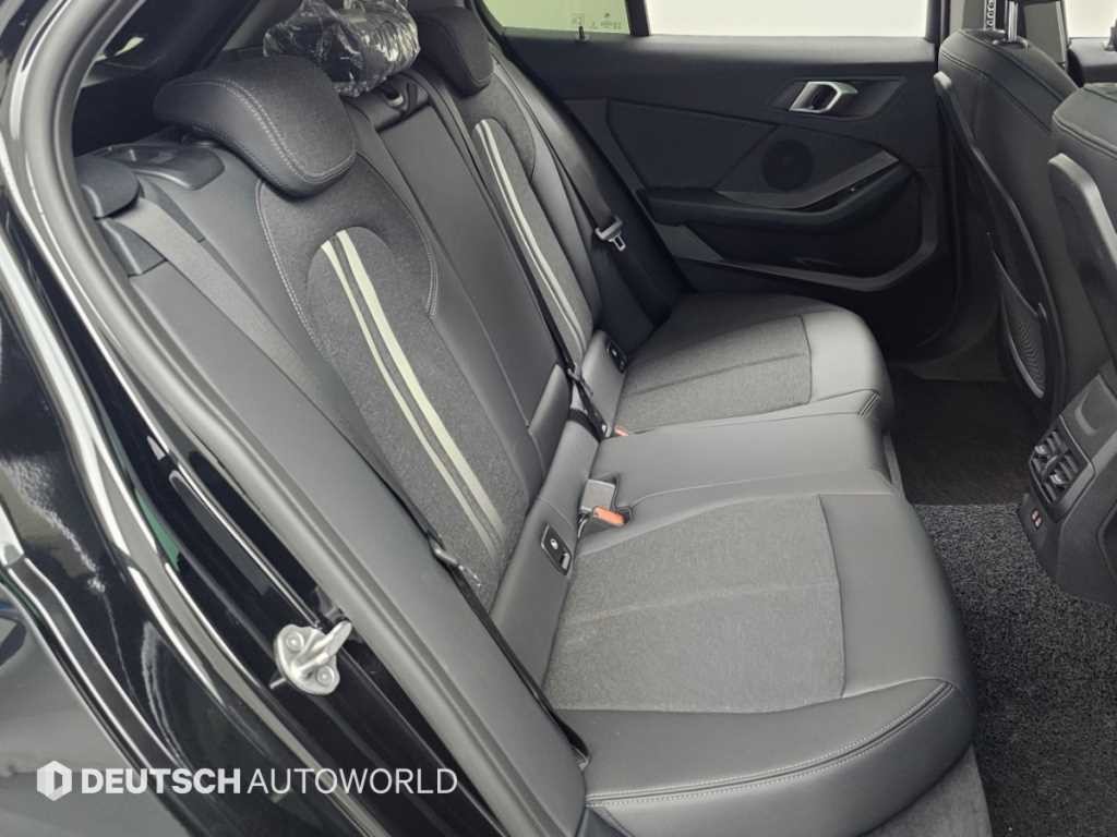 BMW 1시리즈 1시리즈 (F40) 120i 스포츠 이미지 12