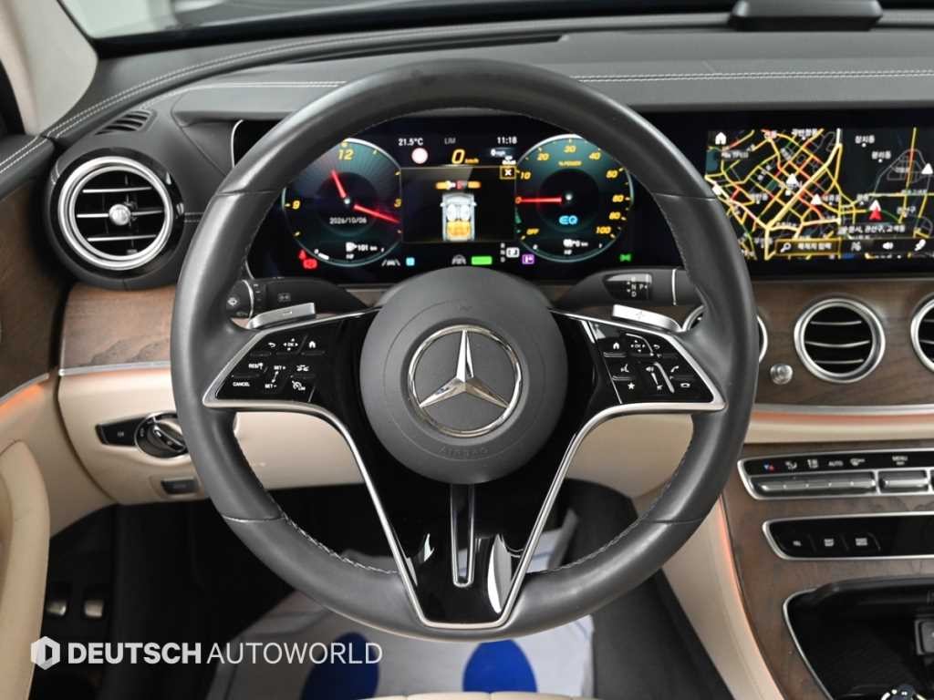 벤츠 E 클래스 E-클래스 W213 E300e 4MATIC 익스클루시브 이미지 13