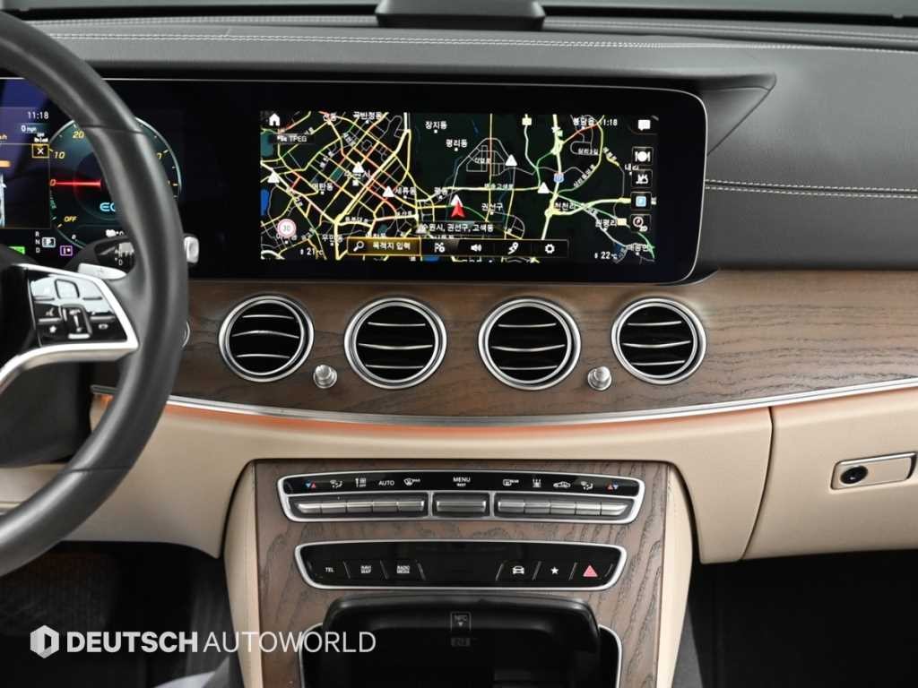 벤츠 E 클래스 E-클래스 W213 E300e 4MATIC 익스클루시브 이미지 14