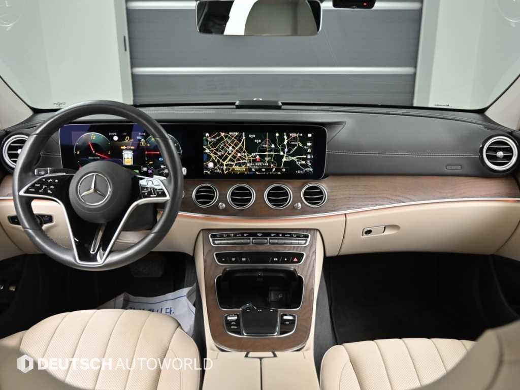 벤츠 E 클래스 E-클래스 W213 E300e 4MATIC 익스클루시브 이미지 7