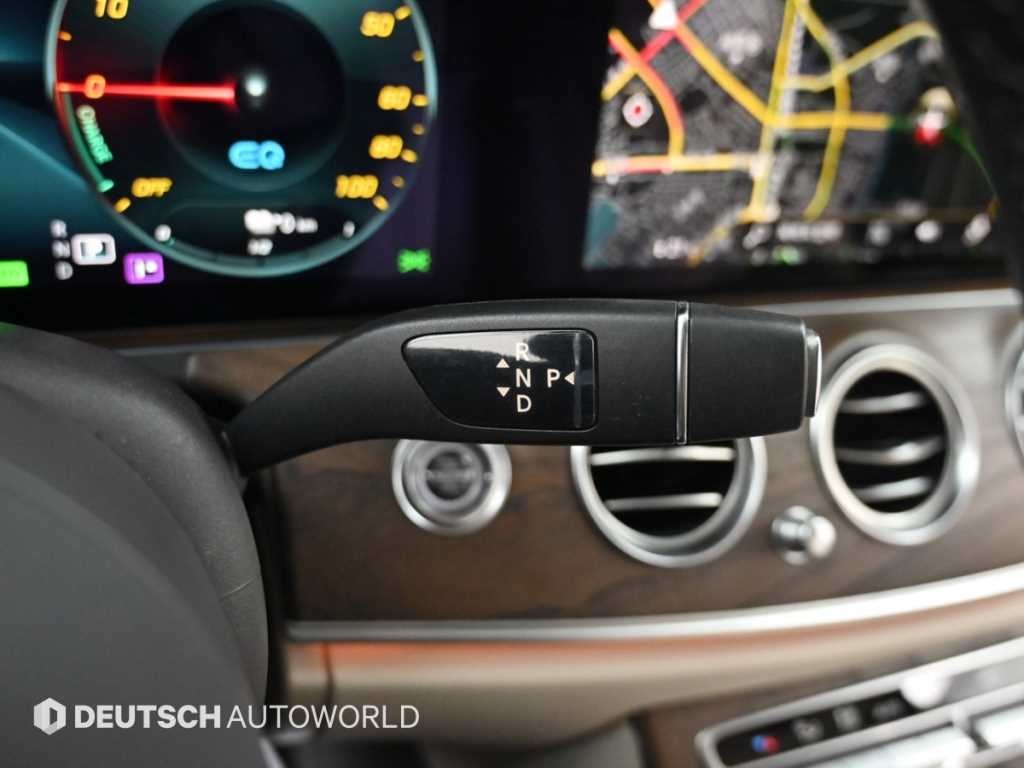벤츠 E 클래스 E-클래스 W213 E300e 4MATIC 익스클루시브 이미지 9