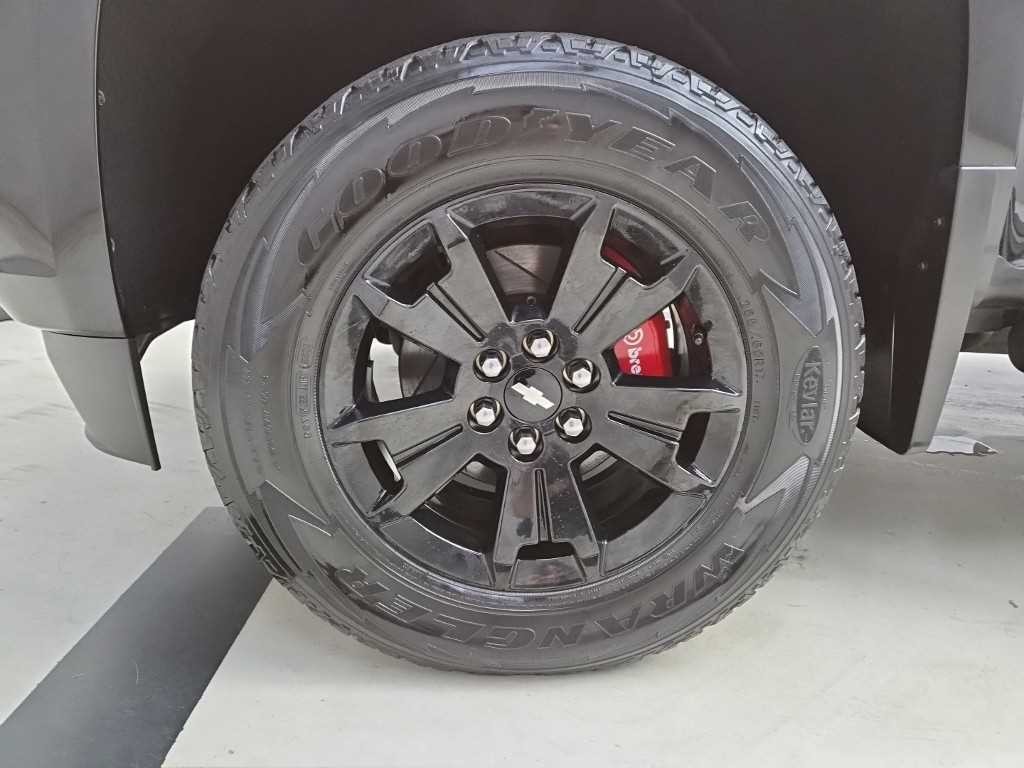 쉐보레 콜로라도 리얼 뉴 콜로라도 3.6 Z71-X 미드나잇 4WD 이미지 17