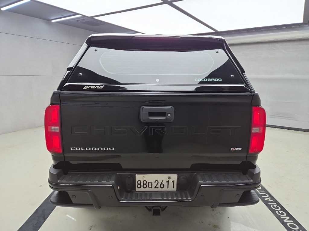 쉐보레 콜로라도 리얼 뉴 콜로라도 3.6 Z71-X 미드나잇 4WD 이미지 3