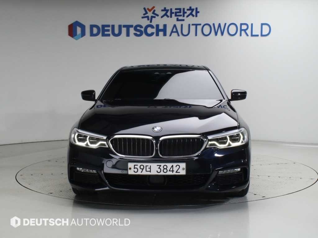 BMW 5시리즈 5시리즈 (G30) 530i xDrive M 스포츠 플러스 이미지 3