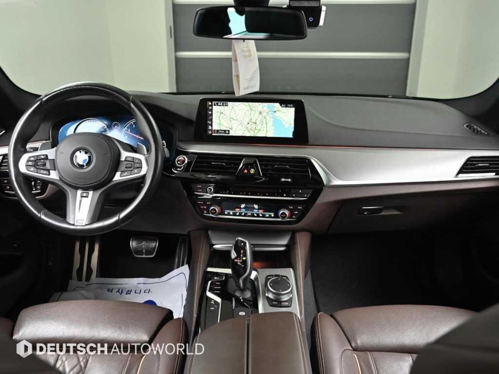 BMW 5시리즈 5시리즈 (G30) 530i xDrive M 스포츠 플러스 이미지 7