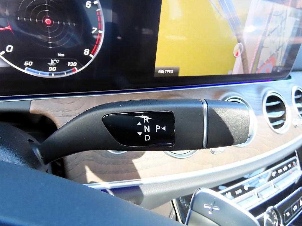 벤츠 E 클래스 E-클래스 W213 E300 익스클루시브 이미지 11
