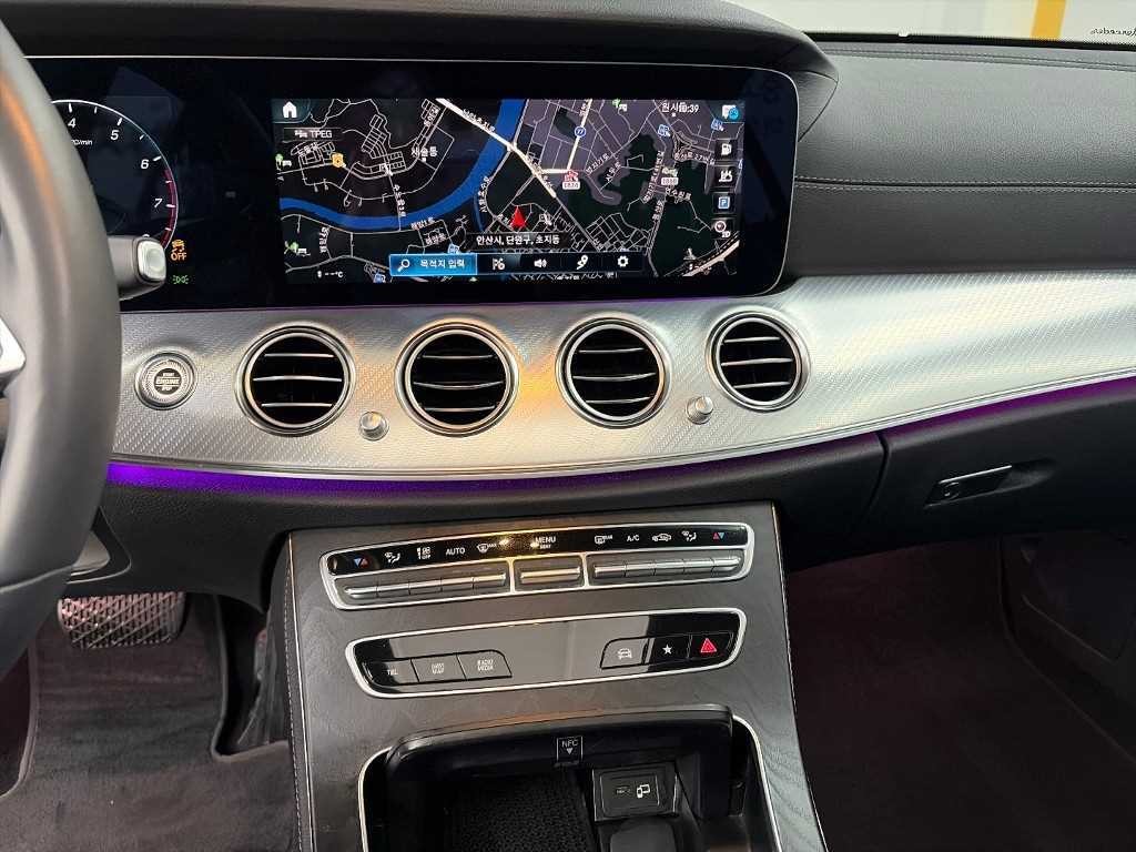 벤츠 E 클래스 E-클래스 W213 E350 4MATIC 아방가르드 이미지 10
