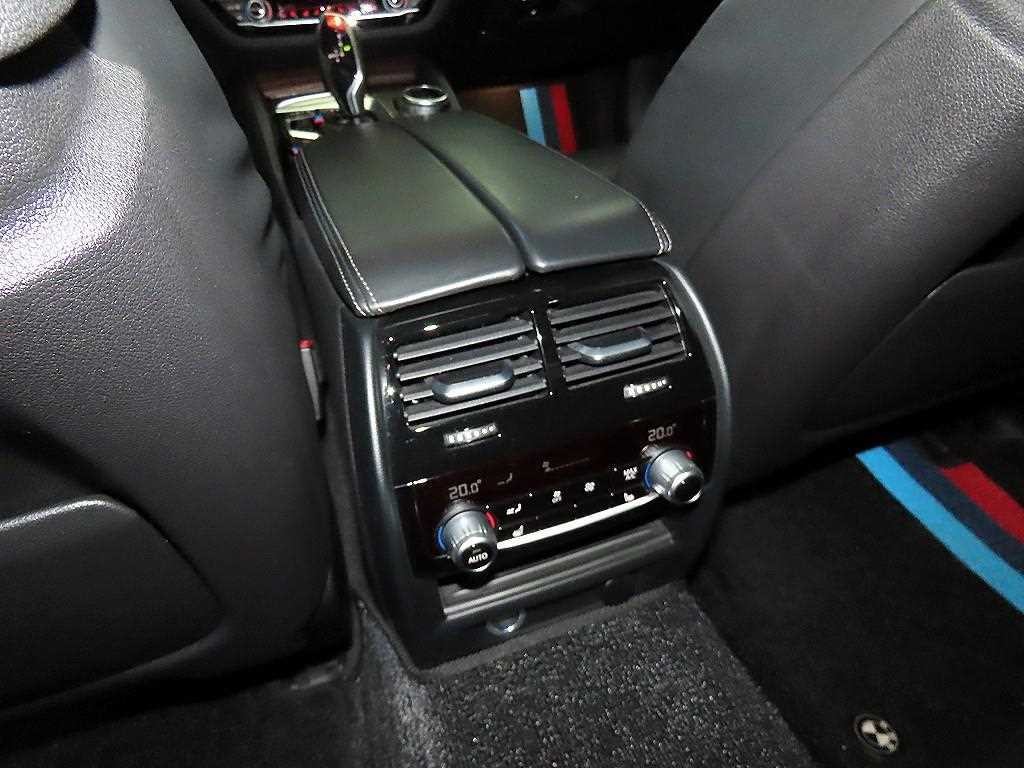BMW 5시리즈 5시리즈 (G30) 530i M 스포츠 플러스 이미지 15