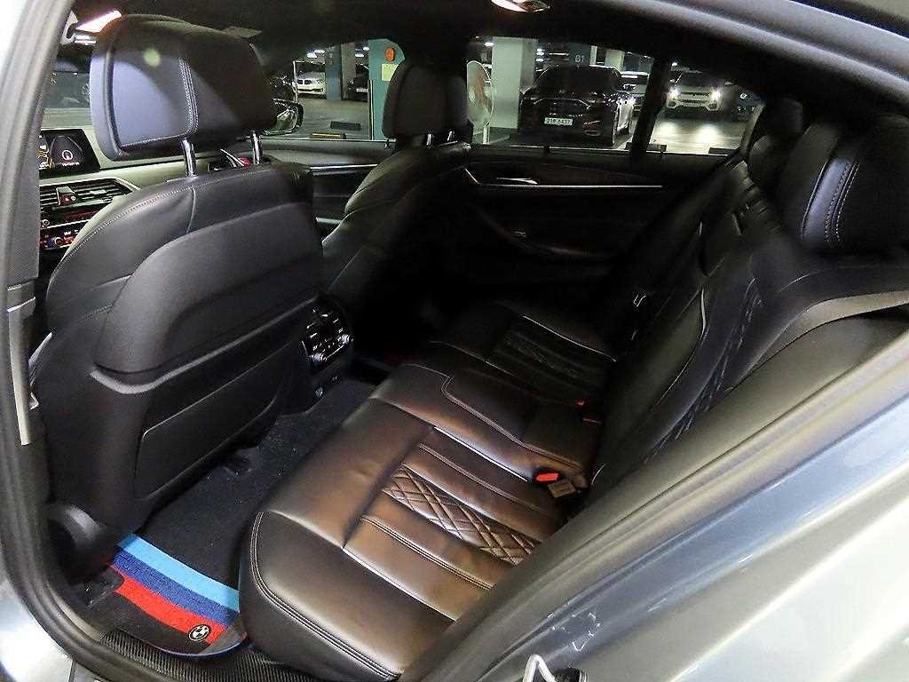 BMW 5시리즈 5시리즈 (G30) 530i M 스포츠 플러스 이미지 7