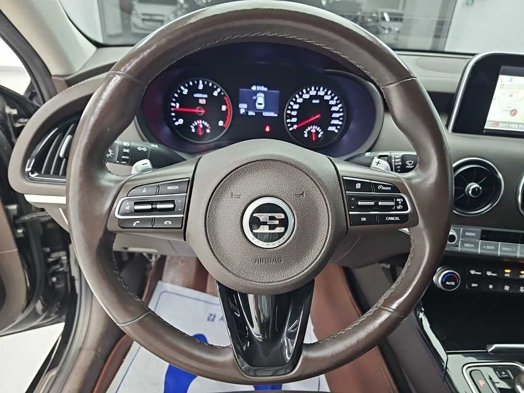 기아 스팅어 디젤 2.2 2WD 플래티넘 이미지 10