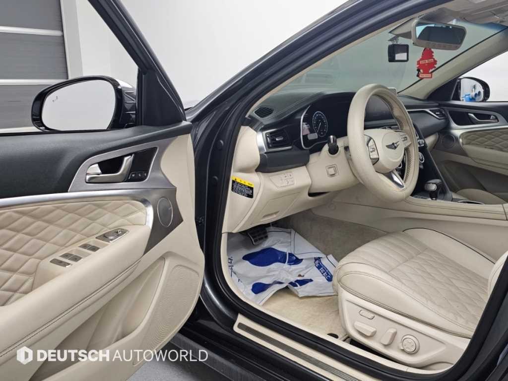 제네시스 G70 3.3T 스포츠 AWD 프레스티지 이미지 11