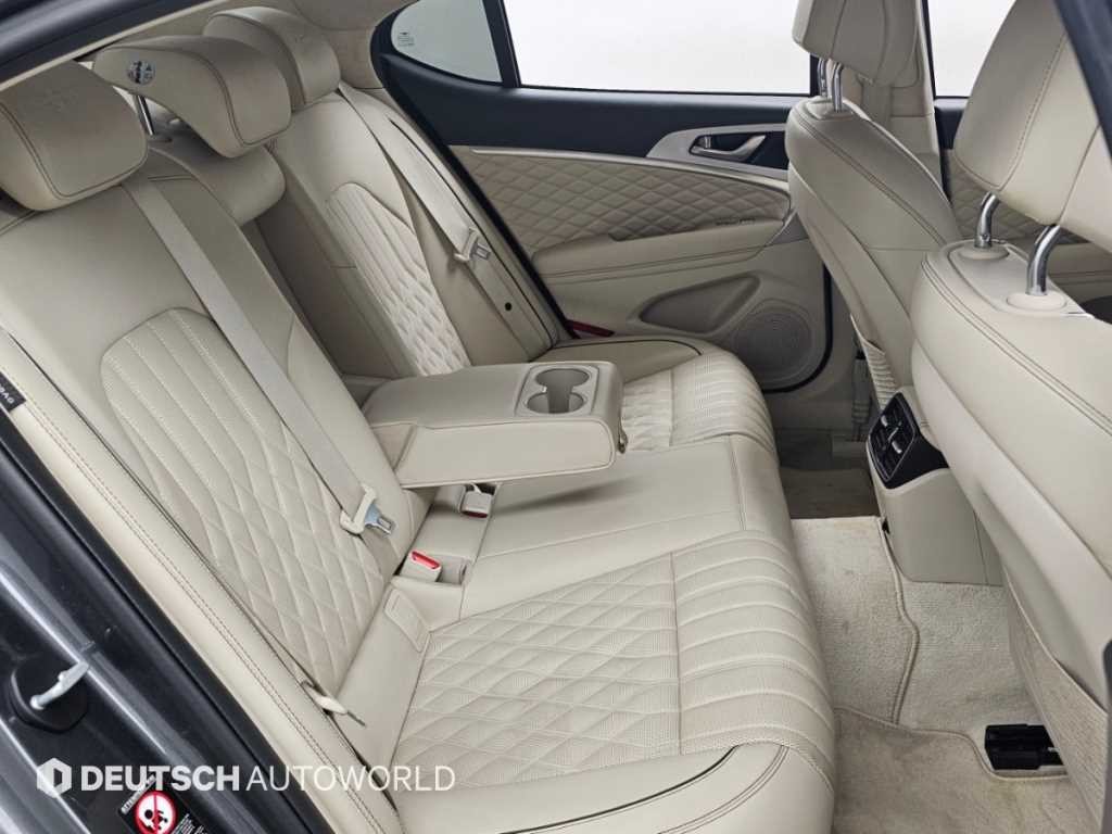 제네시스 G70 3.3T 스포츠 AWD 프레스티지 이미지 12