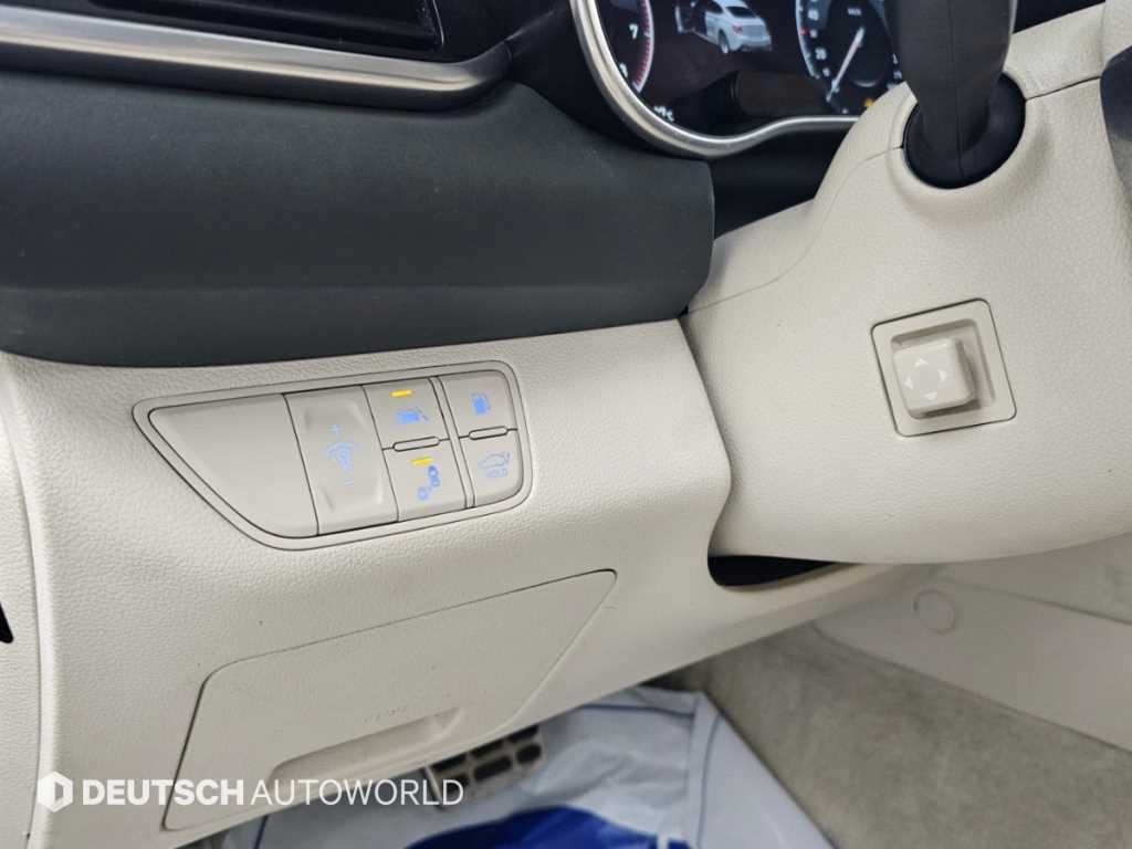 제네시스 G70 3.3T 스포츠 AWD 프레스티지 이미지 17